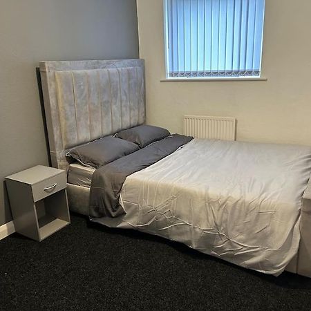 Two Bedroom Apartment Room 18 Stockton-on-Tees Exterior foto