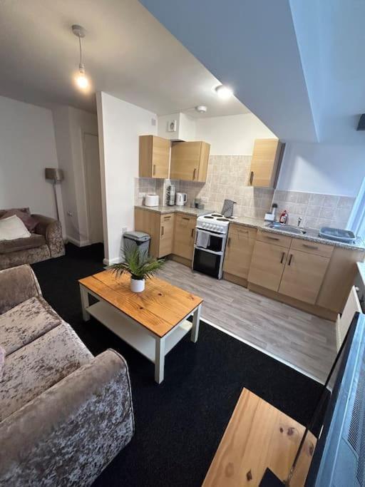 Two Bedroom Apartment Room 18 Stockton-on-Tees Exterior foto